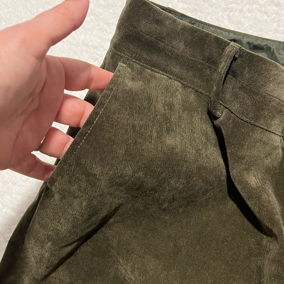 Coldwater Creek Olive Hi Rise, Flat Pile Corduroy Pants with side pockets Sz 12 - Picture 5 of 6